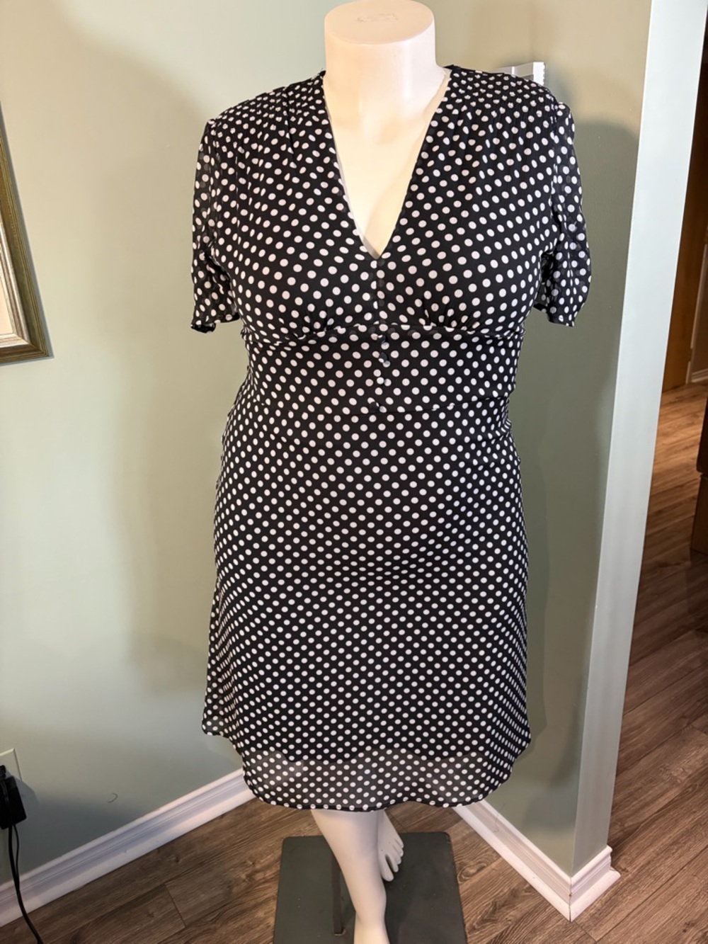 114. Milano Black and White Polka Dot V-Neck Dresse